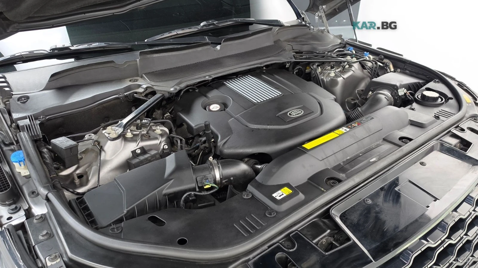Land Rover Range Rover Sport * 3.0SDV6* КОЖА* ПОДГРЕВ* ОБДУХВАНЕ* ПАНОРАМА* , снимка 6 - Автомобили и джипове - 54812588