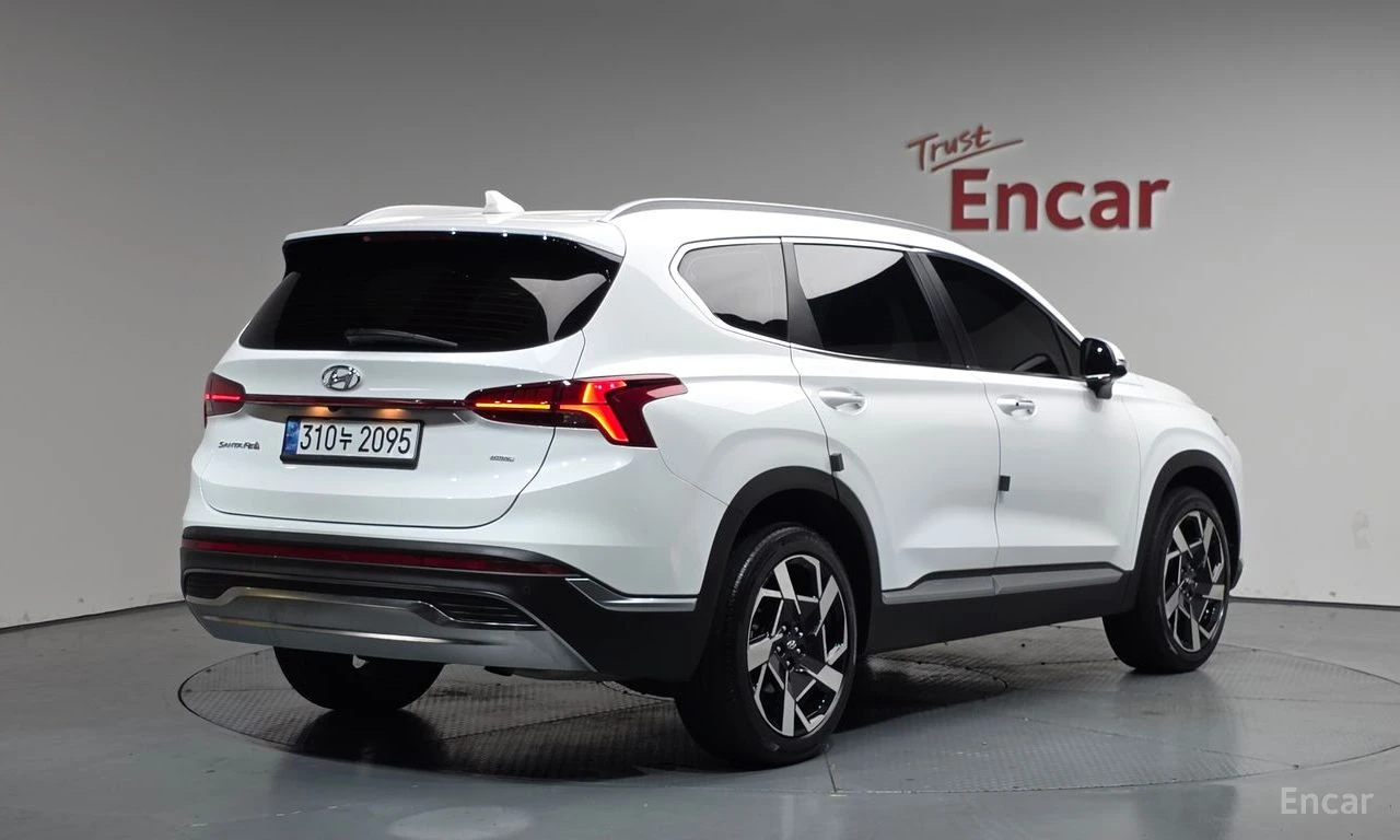 Hyundai Santa fe 2.2D* PRESTIGE* DISTRONIC* LANE ASSIST* ОБДУХВАНЕ, снимка 4 - Автомобили и джипове - 55012675
