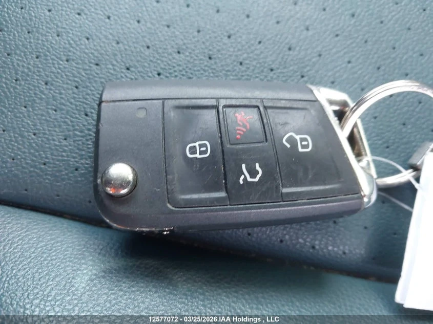 VW Tiguan 2.0l Volkswagen, снимка 11 - Автомобили и джипове - 55041311