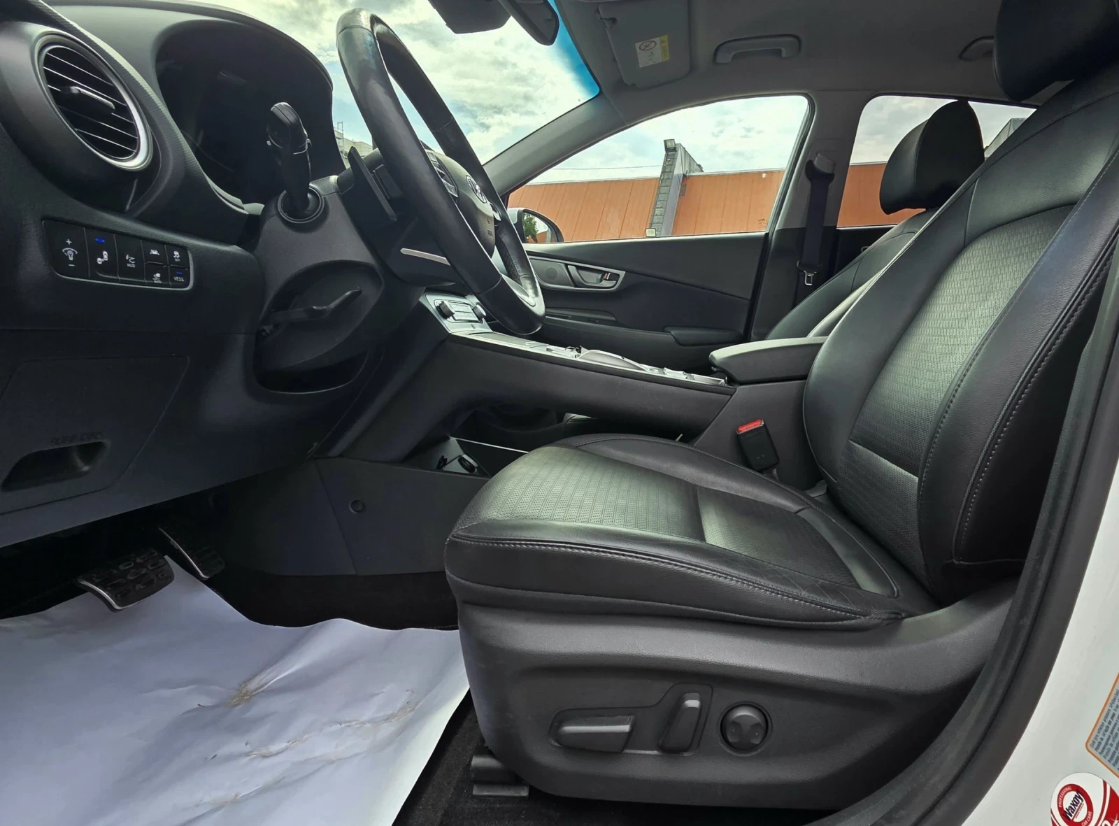 Hyundai Kona SOH100%/Premium, снимка 10 - Автомобили и джипове - 55314164