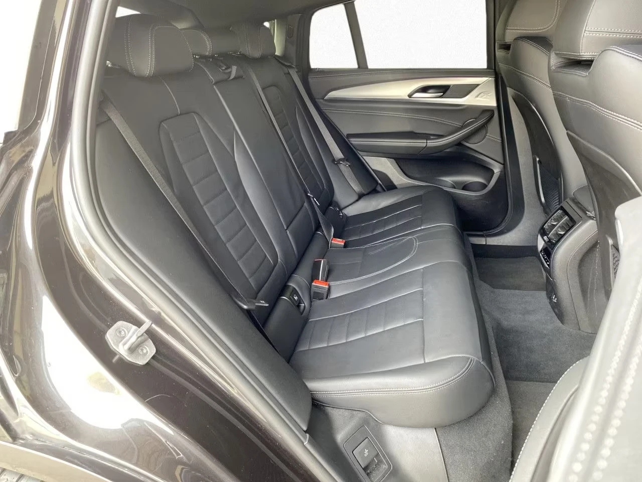 BMW X4 M40d / M-TECHNIC / SHADOW LINE / LASERLIGHT / HUD/, снимка 10 - Автомобили и джипове - 55586239