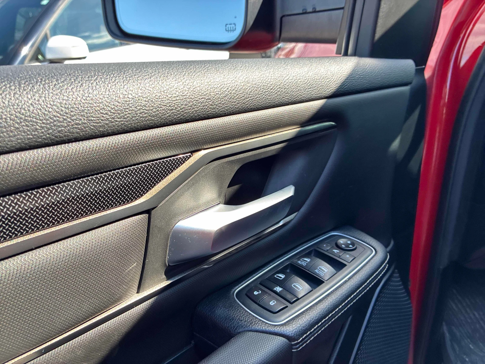 Dodge RAM 1500 * Sport * CARFAX * БЕЗ ПЪРВОНАЧАЛНА ВНОСКА, снимка 11 - Автомобили и джипове - 55948274