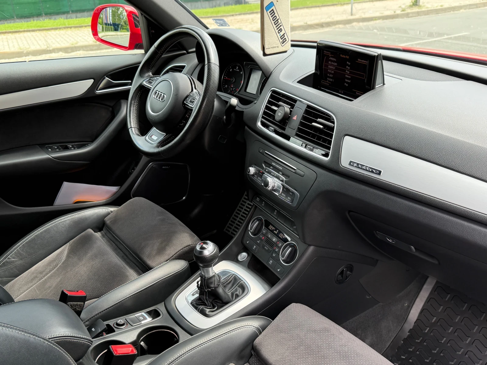 Audi Q3 S Line + , снимка 17 - Автомобили и джипове - 56730003