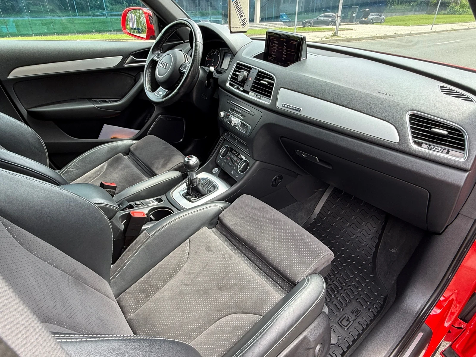 Audi Q3 S Line + , снимка 16 - Автомобили и джипове - 56730003