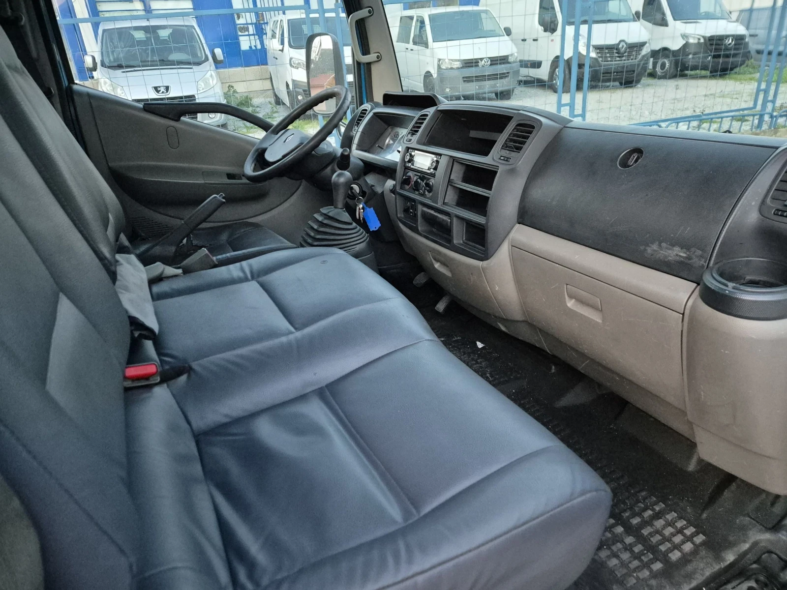 Renault Maxity 2.5  3500KG   163000!!! - изображение 9