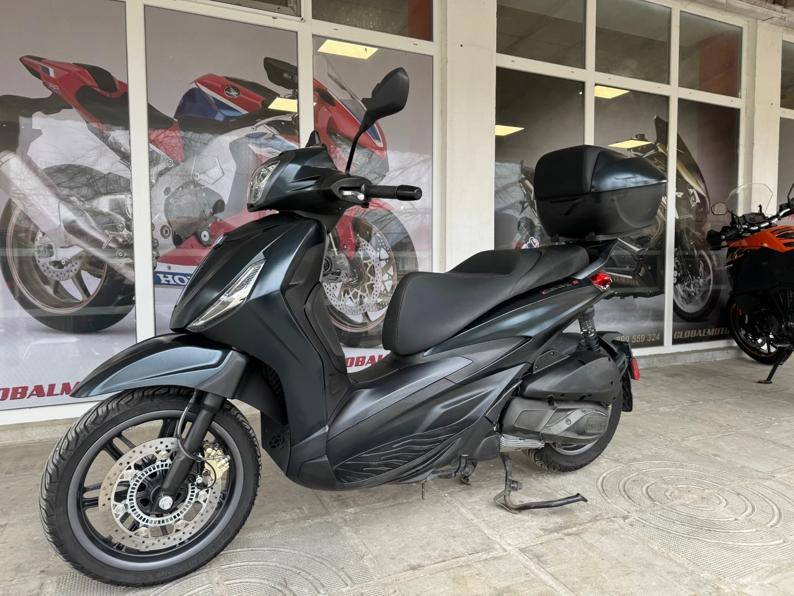 Piaggio Beverly 300 hpe - изображение 2