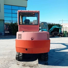      Hitachi IHI IS-28G2 *  *   * 