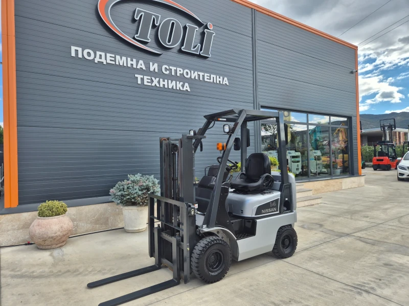 Мотокар Nissan КОМПАКТЕН / КОНТЕЙНЕРЕН ТИП / АВТОМАТ / КАТО НОВ !