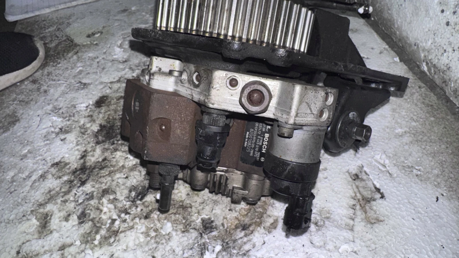 ����� �� ������ �������� (���) Volvo V40 2009 - 0445 010 075 , 8200108225 | Mobile.bg � ����������� 1