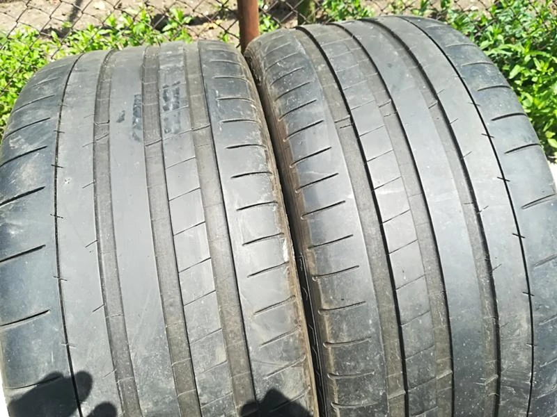 Гуми Летни 235/40R19, снимка 8 - Гуми и джанти - 21671046