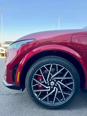 Ford Mustang Mach-E GT, снимка 10