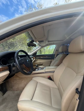 BMW 750  xDrive, снимка 13