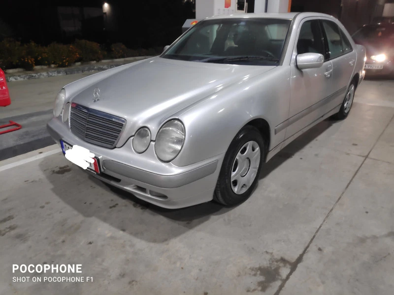 Mercedes-Benz E 200 KOMPRESSOR, снимка 1 - Автомобили и джипове - 39492993