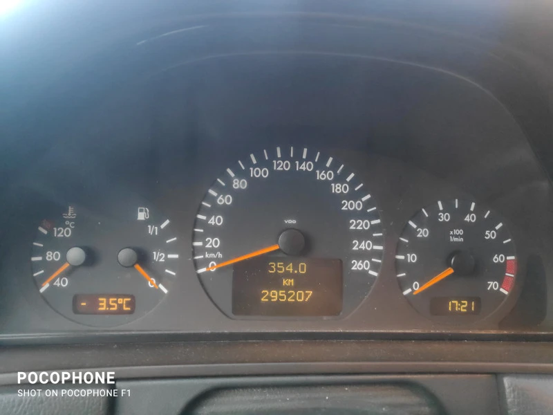 Mercedes-Benz E 200 KOMPRESSOR, снимка 5 - Автомобили и джипове - 39492993