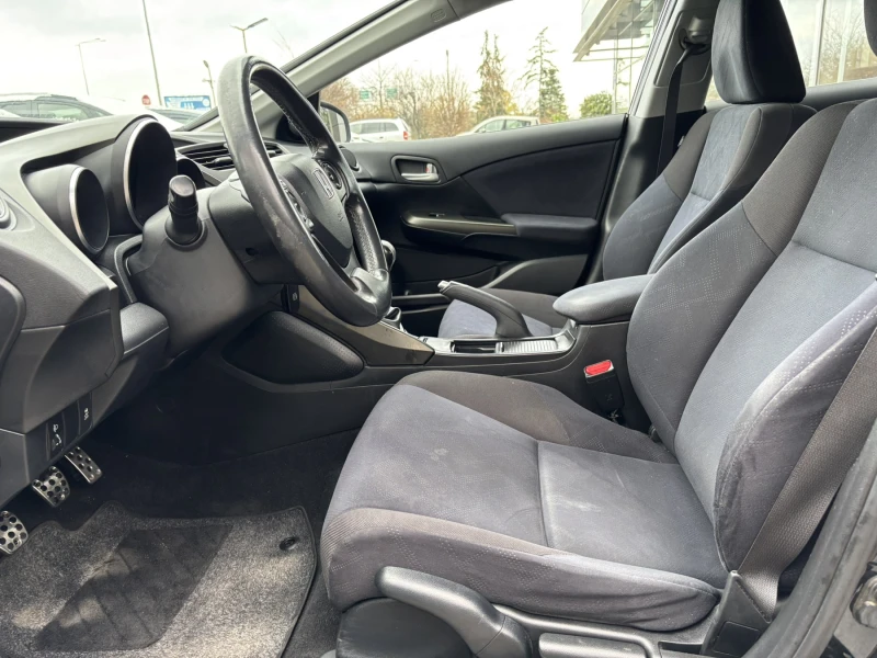 Honda Civic 1.6 I-DTEC, снимка 8 - Автомобили и джипове - 48050180