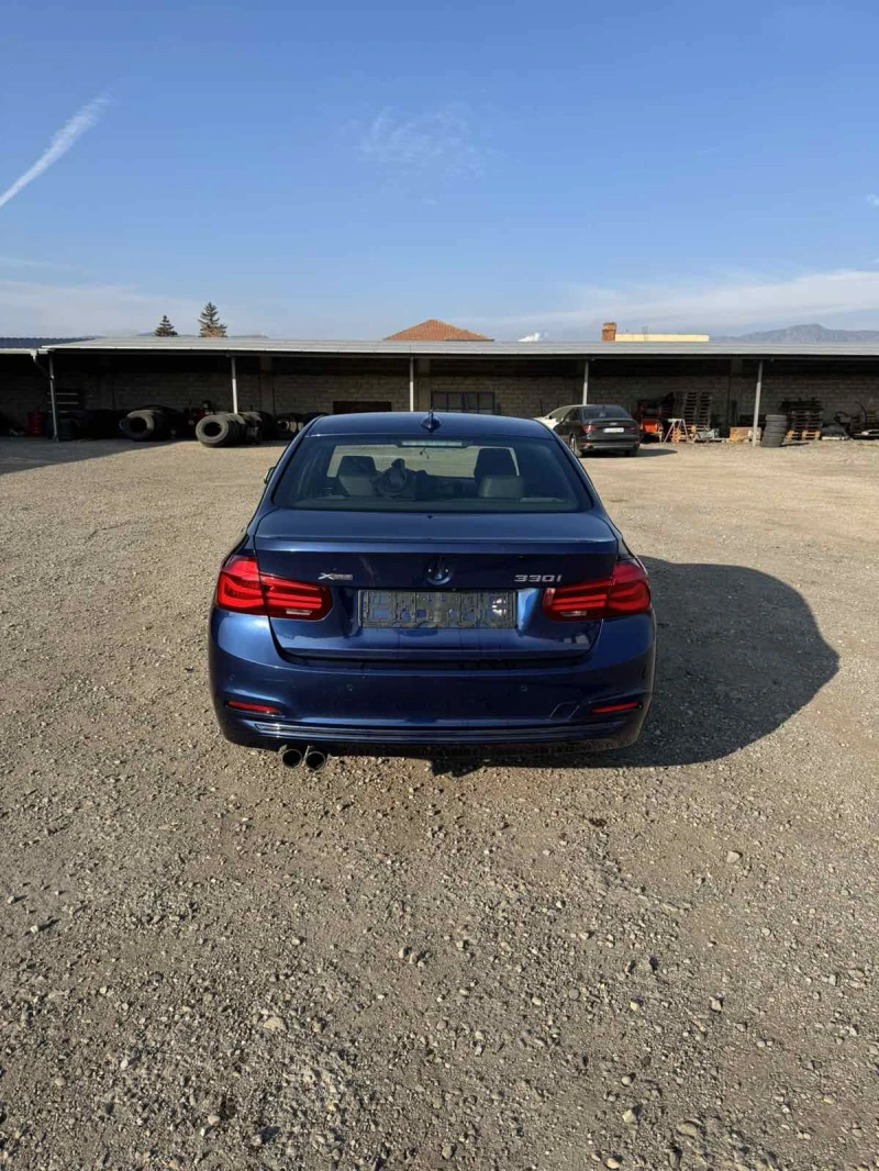 BMW 330 Xdrive, снимка 8 - Автомобили и джипове - 48402138