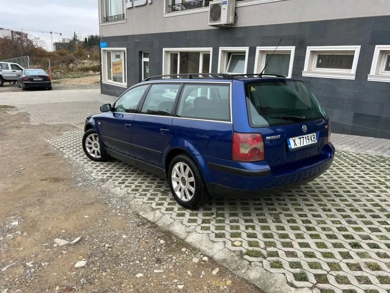 VW Passat 1.8, снимка 3 - Автомобили и джипове - 48561756