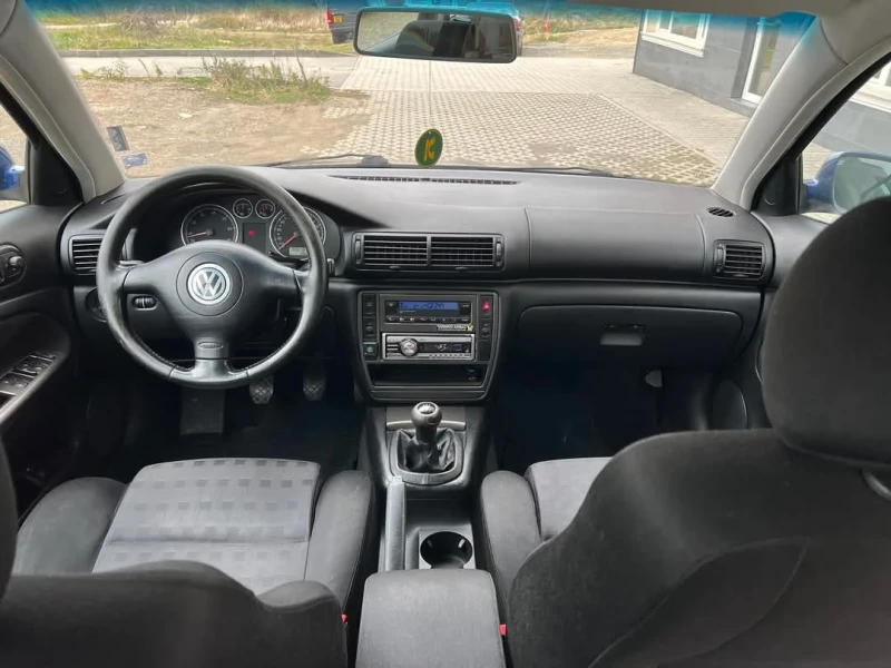 VW Passat 1.8, снимка 9 - Автомобили и джипове - 48561756