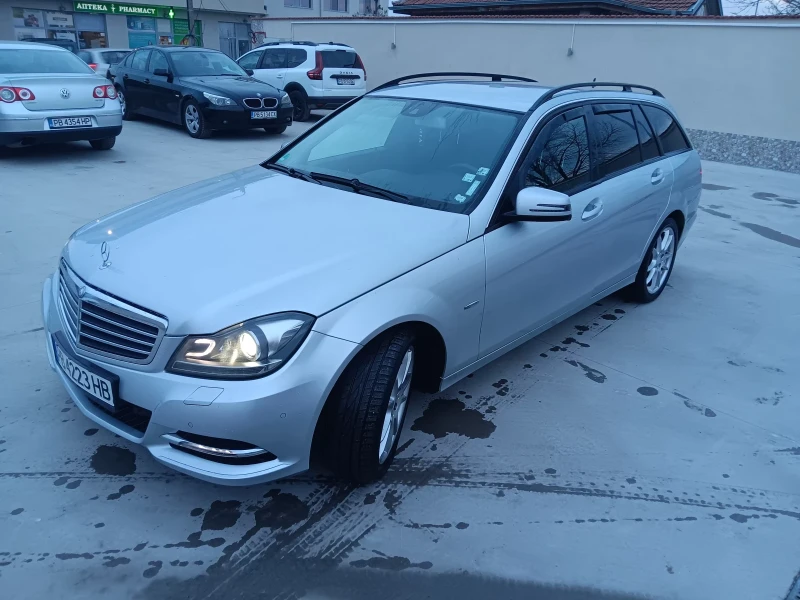 Mercedes-Benz C 220, снимка 3 - Автомобили и джипове - 49051371