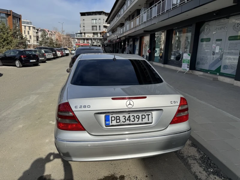 Mercedes-Benz E 280 Avantgarde, снимка 3 - Автомобили и джипове - 49489643