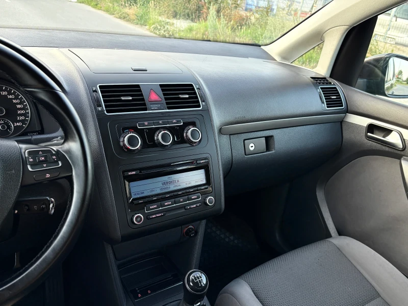 VW Touran 1.6TDI 7МЕСТА* 6скорости* 186 000км* , снимка 11 - Автомобили и джипове - 50587136