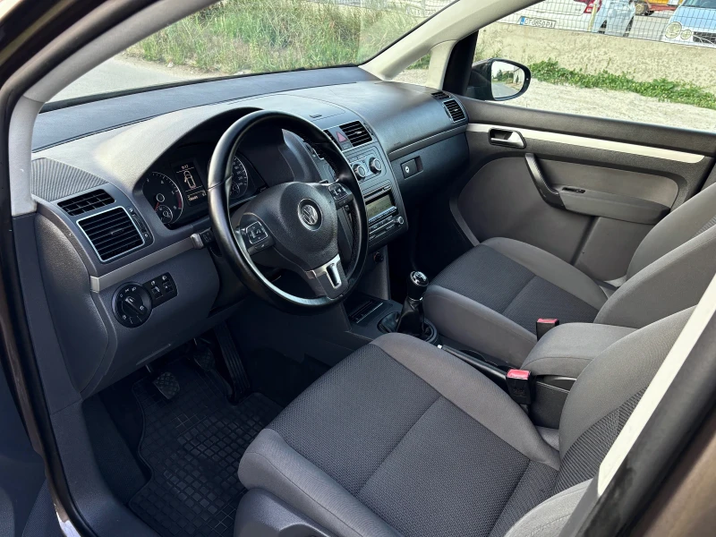 VW Touran 1.6TDI 7МЕСТА* 6скорости* 186 000км* , снимка 7 - Автомобили и джипове - 50587136