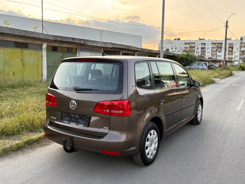 VW Touran 1.6TDI 7МЕСТА* 6скорости* 186 000км* , снимка 4 - Автомобили и джипове - 50587136