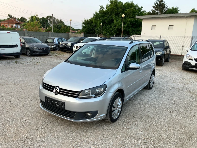 VW Touran 1.4- 7 местен, снимка 2 - Автомобили и джипове - 50659373