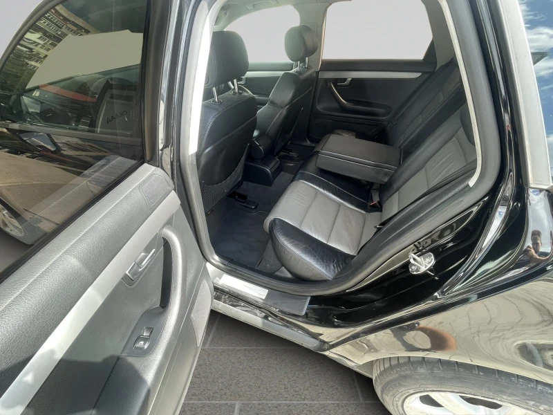 Audi A4 3.0TDI, снимка 12 - Автомобили и джипове - 51882378