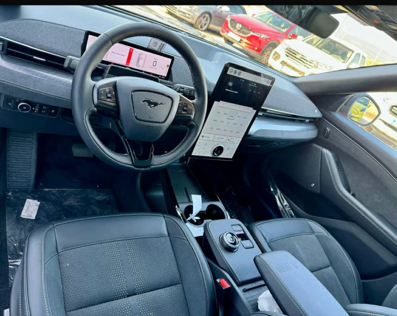 Ford Mustang Mach-E GT, снимка 14 - Автомобили и джипове - 52061951