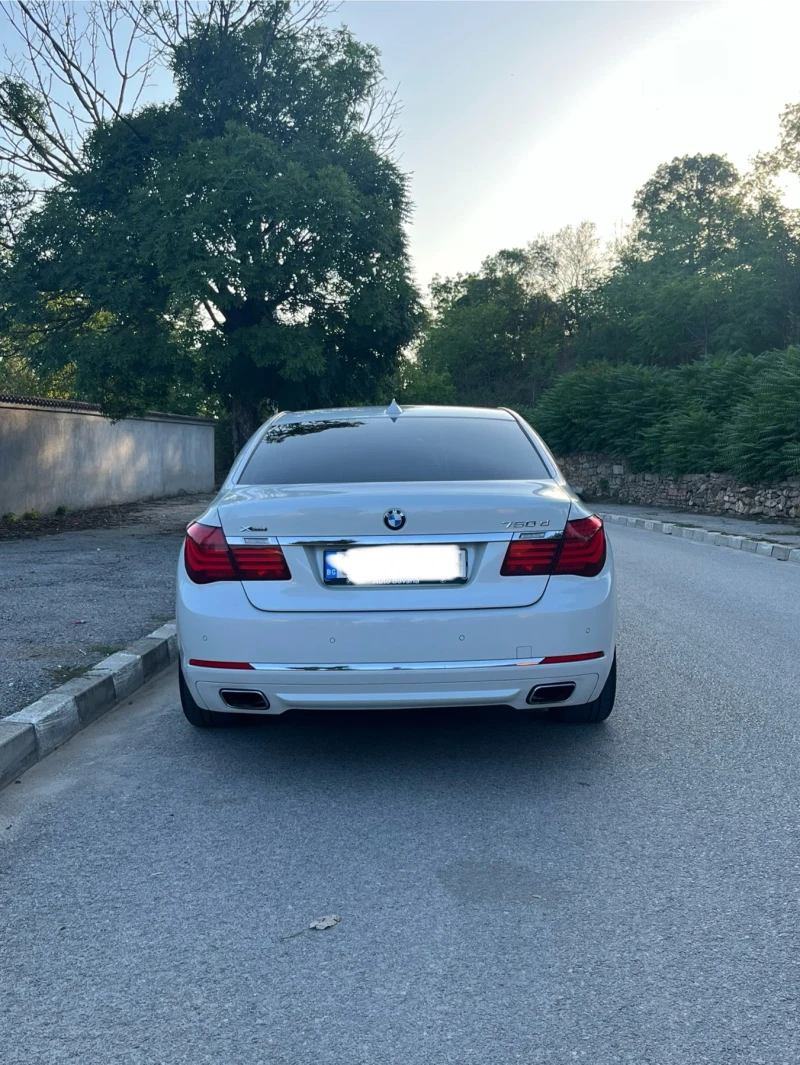 BMW 750  xDrive, снимка 5 - Автомобили и джипове - 52382668