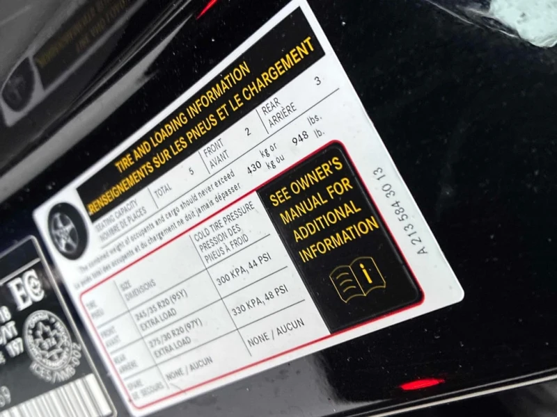 Mercedes-Benz E 53 AMG * CARFAX * БЕЗ ПЪРВОНАЧАЛНА ВНОСКА, снимка 12 - Автомобили и джипове - 52579837