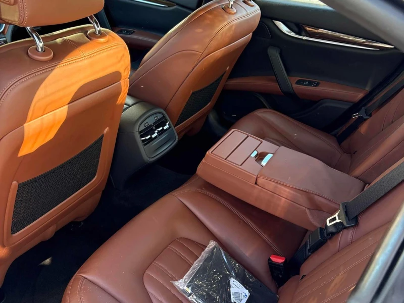 Maserati Ghibli S Q4/Автофинансиране/Сервизна история, снимка 8 - Автомобили и джипове - 52720645