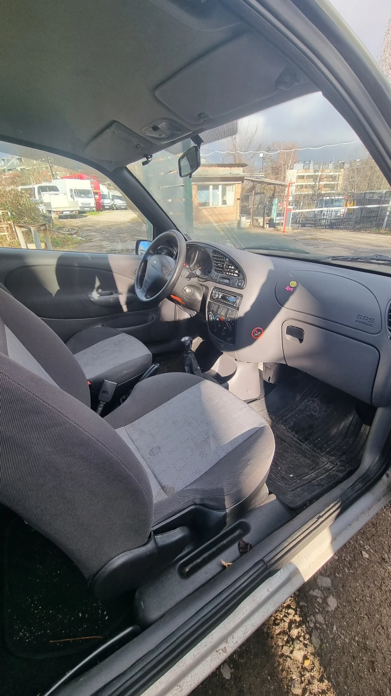 Ford Fiesta, снимка 9 - Автомобили и джипове - 52773871
