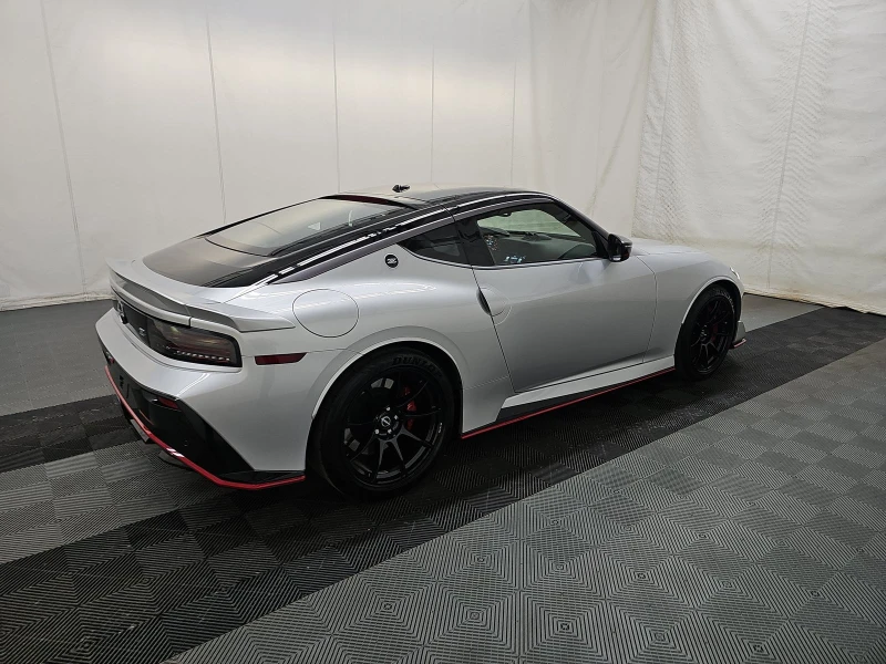 Nissan 370Z Z NISMO Twin Turbo V6, снимка 3 - Автомобили и джипове - 53183374