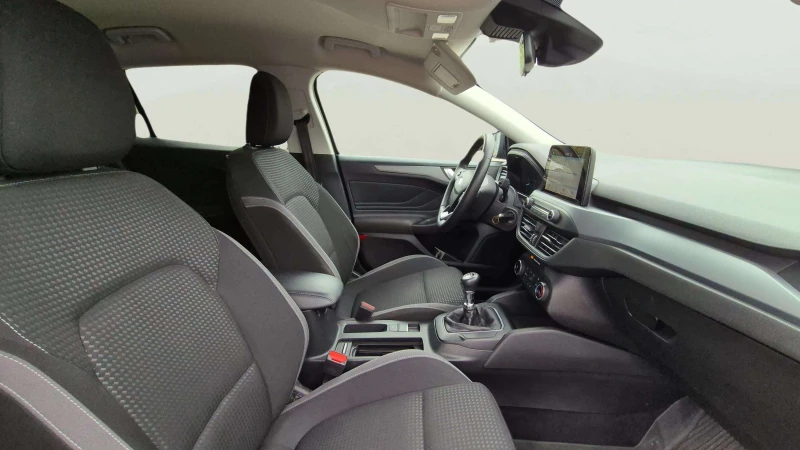 Ford Focus 1.0Ecoboost, снимка 10 - Автомобили и джипове - 53268435