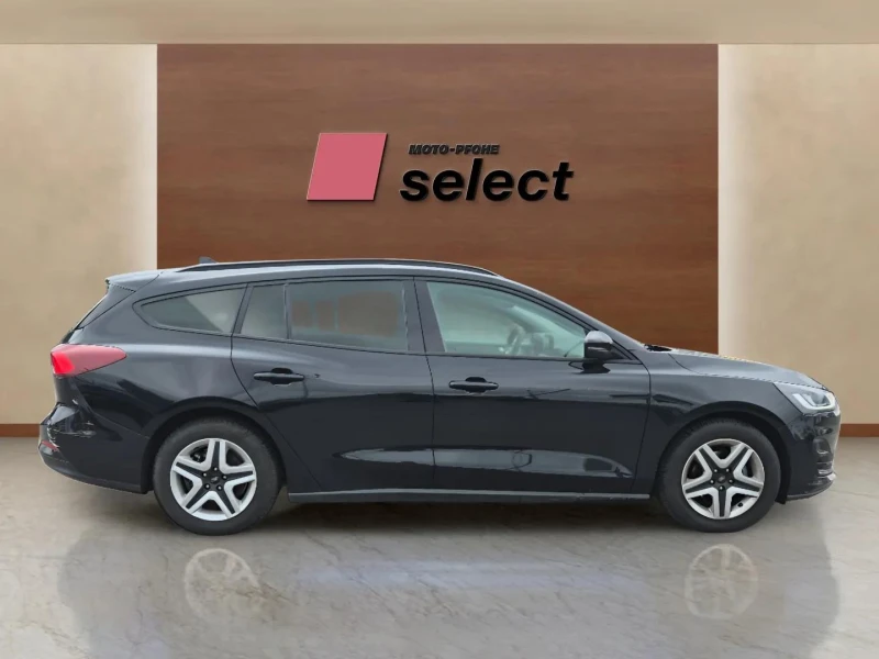 Ford Focus 1.0Ecoboost, снимка 4 - Автомобили и джипове - 53268435