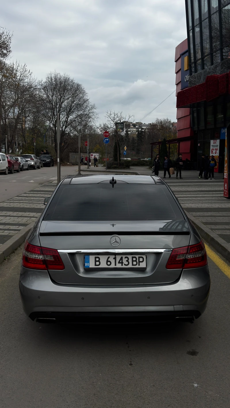 Mercedes-Benz E 350 AMG , снимка 3 - Автомобили и джипове - 53396572
