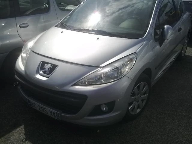 Peugeot 207 1.4i/HDi 1.6i/HDi, снимка 1 - Автомобили и джипове - 9299951