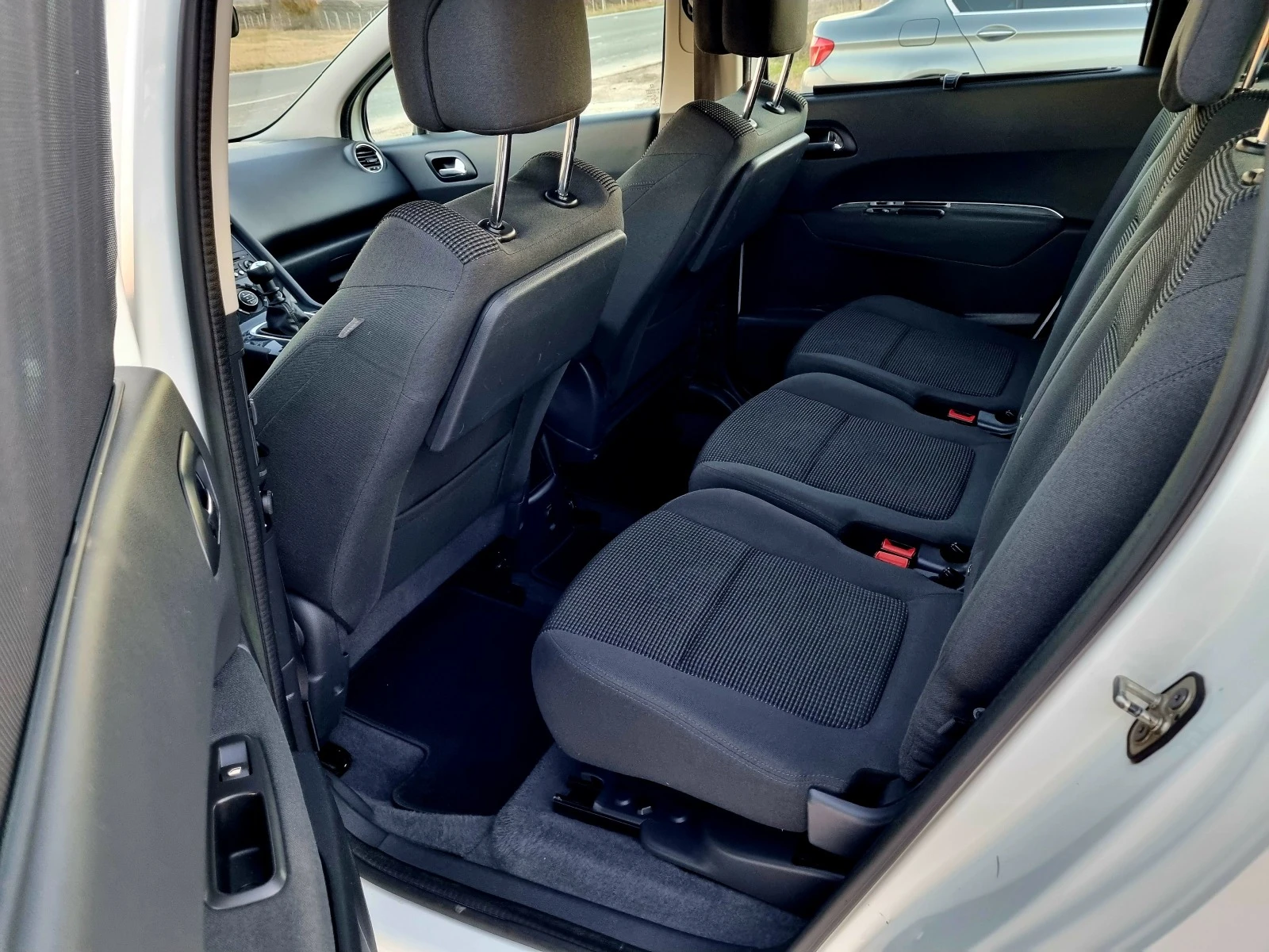 Peugeot 5008 1.6 HDI 115ks.EVRO 5B | Mobile.bg — изображение 16