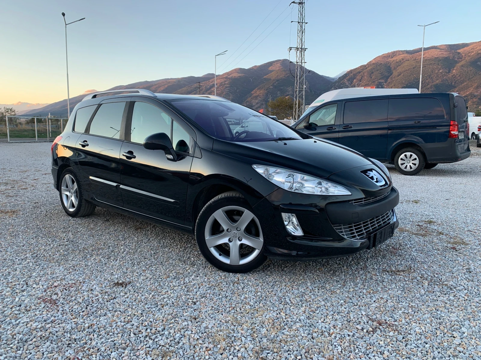 Peugeot 308 1, 6 HDI - изображение 4