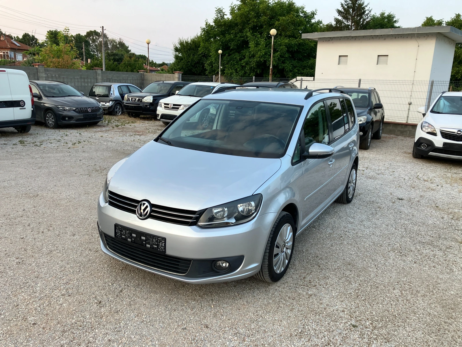 VW Touran 1.4- 7  | Mobile.bg   1