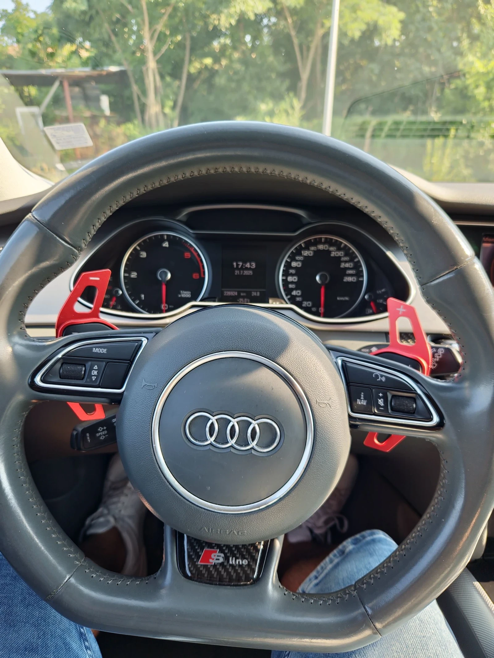 Audi A4 B8.5 (avant) 3.0 diesel 245hp 4x4 Бартер - изображение 9