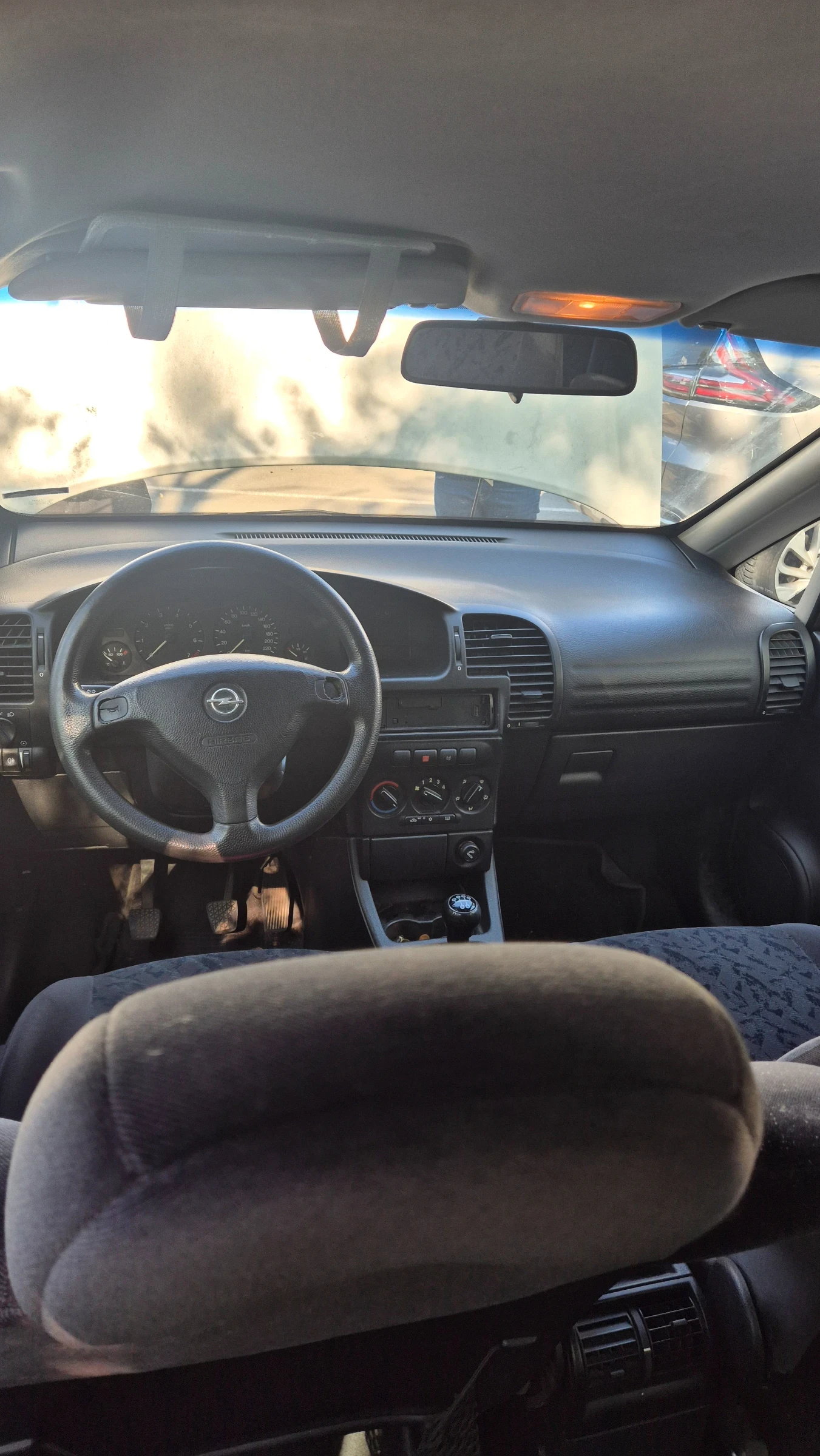 Opel Zafira  - изображение 4