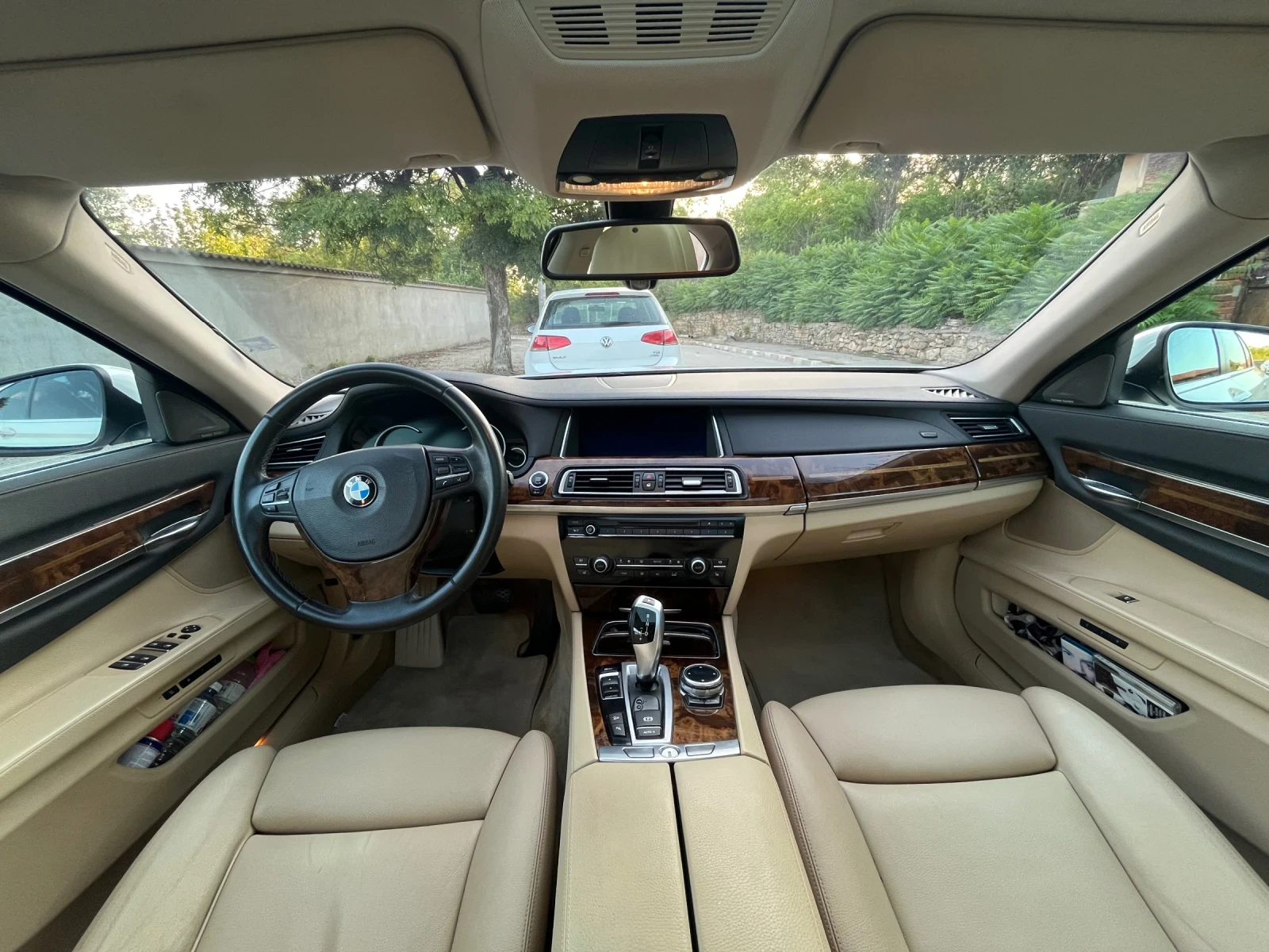 BMW 750  xDrive - изображение 7