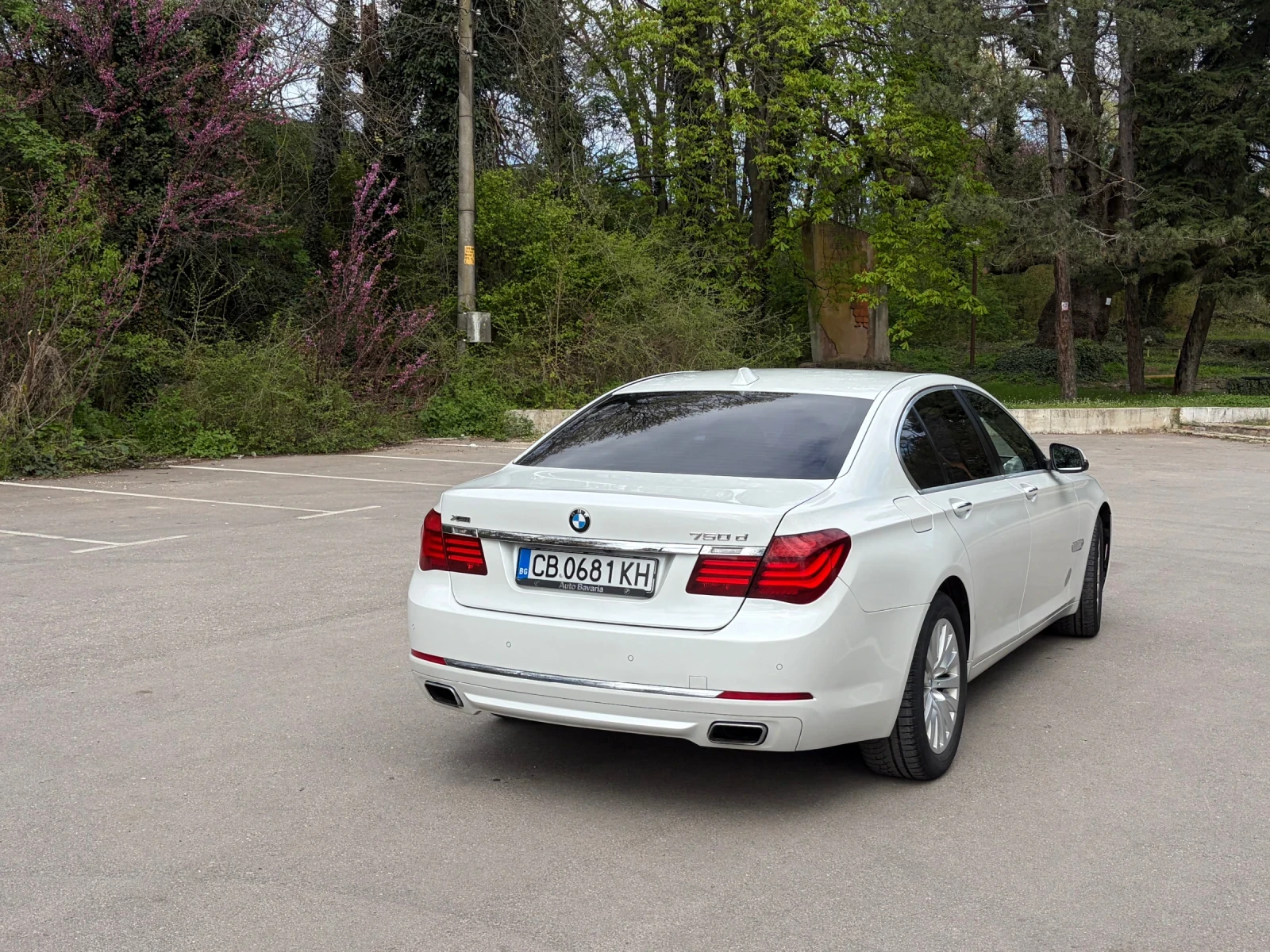 BMW 750  xDrive, снимка 7 - Автомобили и джипове - 54238025