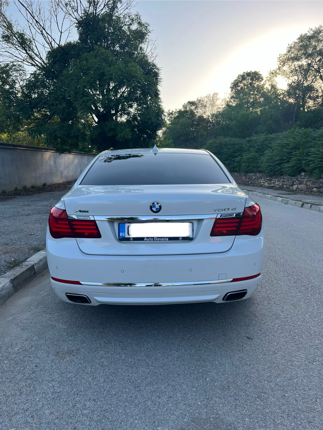 BMW 750  xDrive - изображение 4