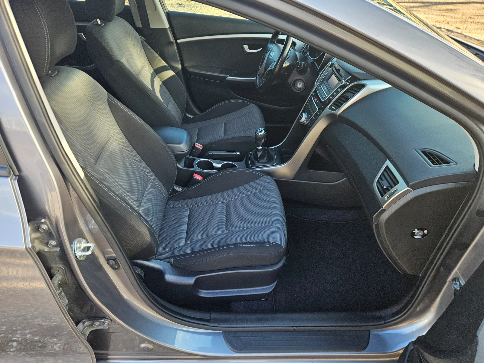 Hyundai I30 112000�� | Mobile.bg � ����������� 14