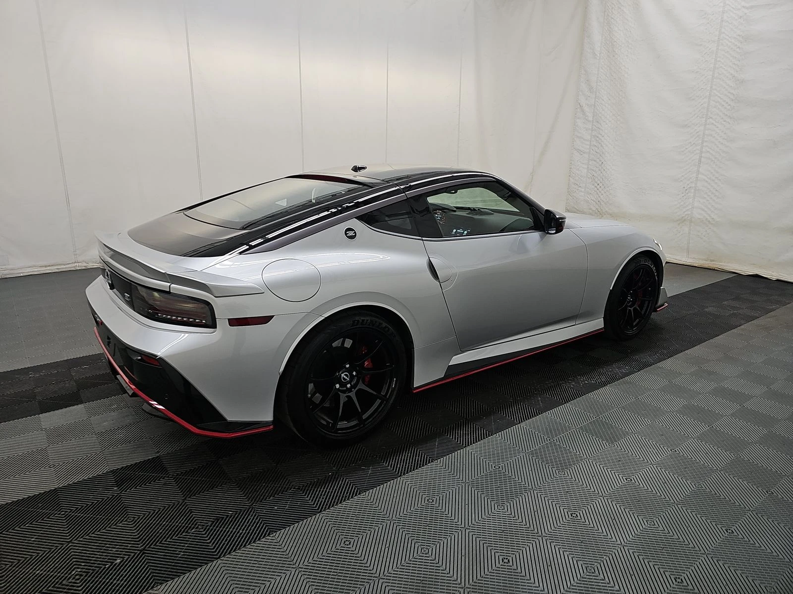 Nissan 370Z Z NISMO Twin Turbo V6 - изображение 3