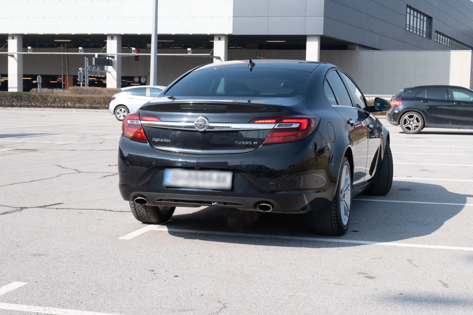 Opel Insignia 4x4, снимка 4 - Автомобили и джипове - 53818874